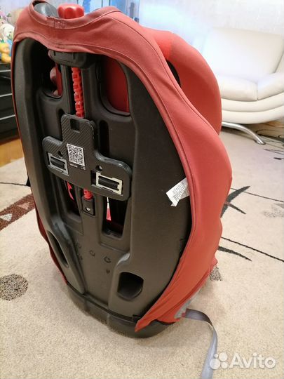 Автокресло chicco universal (9-36) кг