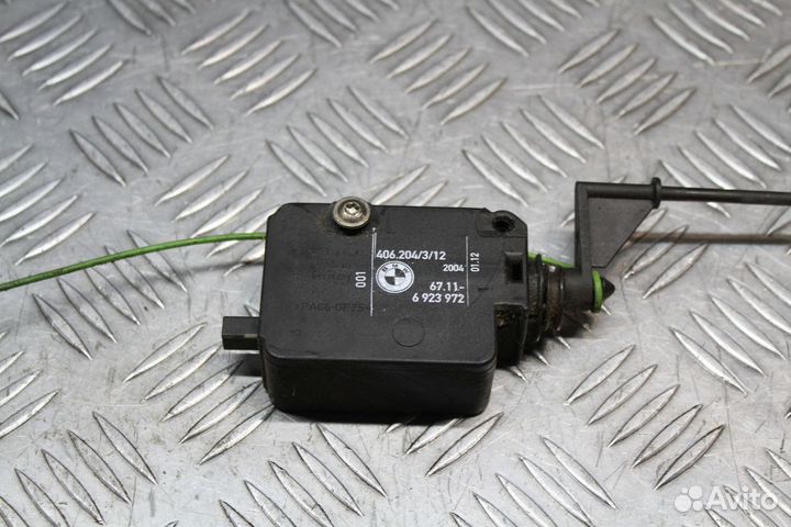 Активатор замка крышки бензобака BMW 7 E65