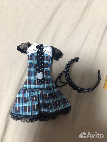 Аксессуары и одежда базовых монстер хай