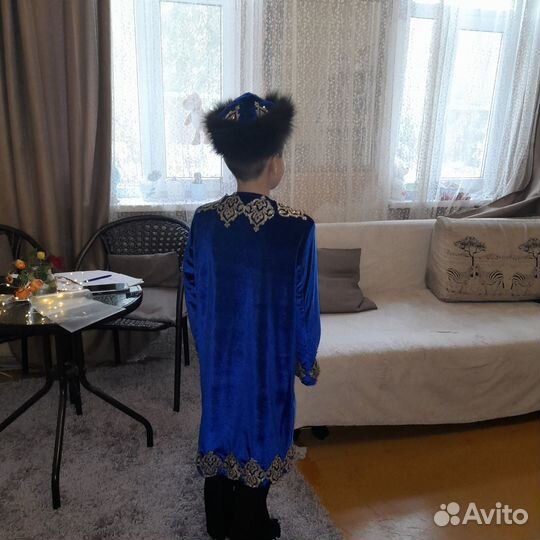 Национальный казахский костюм