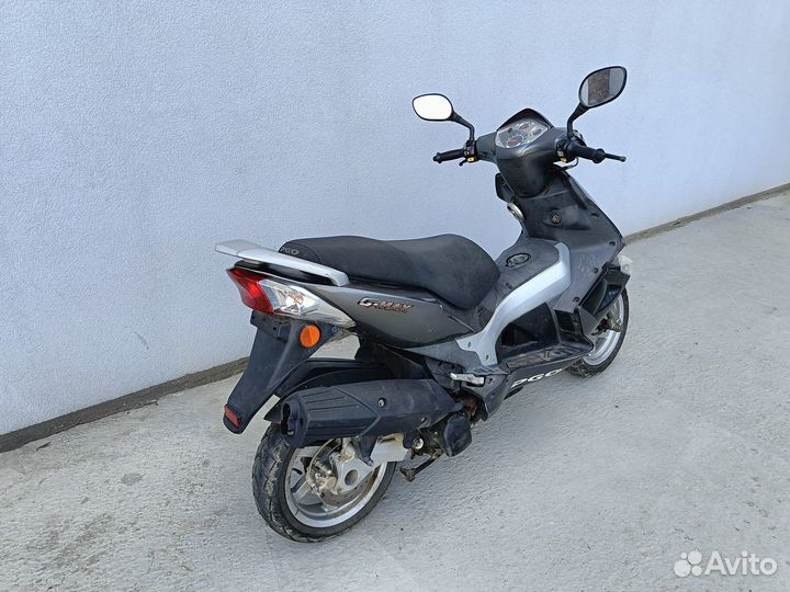 Продам Максискутер PGO G-MAX 125