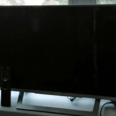 Телевизор бу Sony KDL-32WD752