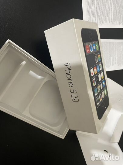 Коробка от iPhone 5S