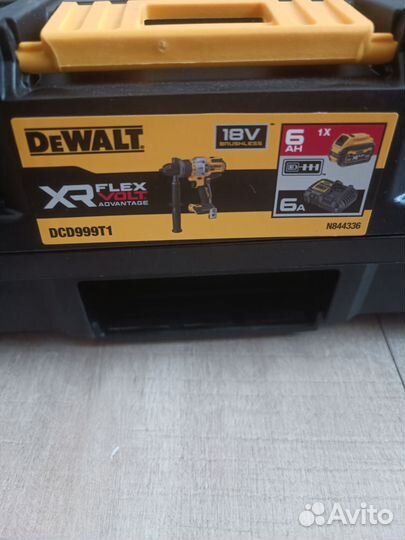 Ударная дрель-шуруповерт dewalt DCD999T1