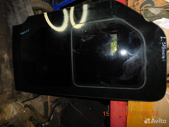 Стекло с форточкой левой сдвижной двери рено трафи