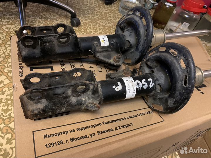 Стойки передние Honda Airwave GJ1 51601-SLA-0240