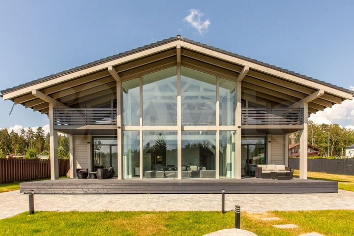 Дом 316 м² на участке 15 сот.