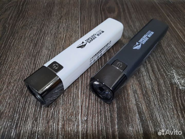 Аккумуляторный фонарик smiling shark