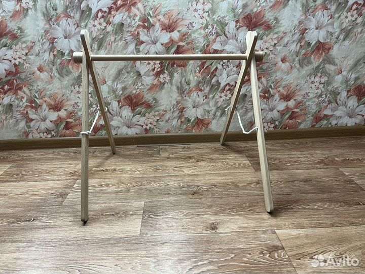 Мобиль монтессори в кроватку для новорожденных