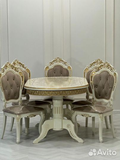 Комплект стол и стулья.Оплата при получении