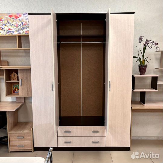 Шкаф для одежды
