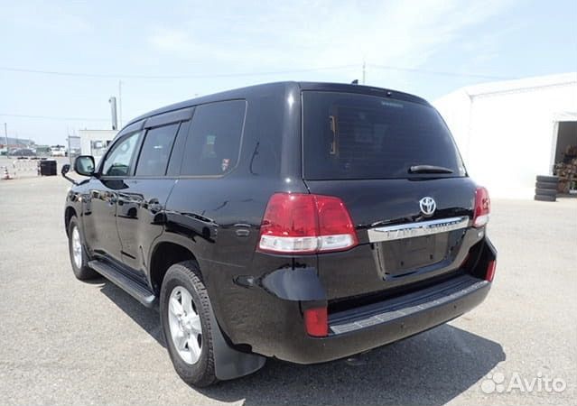 Разбор Toyota Land Cruiser 200 из Японии