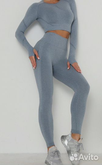 Спортивный костюм женский