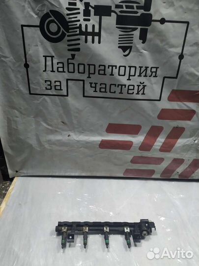 Топливная рампа с форсунками Focus 2 1.4л. 1.6л