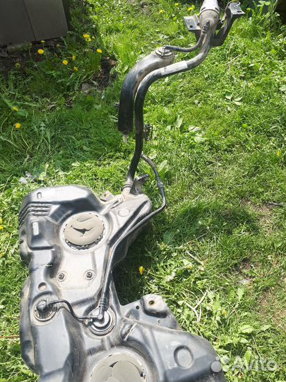 Бак топливный под ремонт