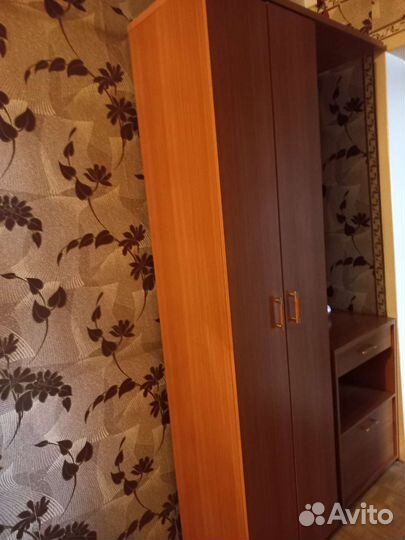 Продам мебель для прихожки можно по частям за 4 ты