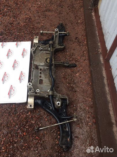 Подрамник передний Фольцваген passat B7