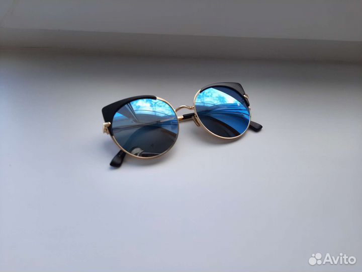 Солнцезащитные очки женские