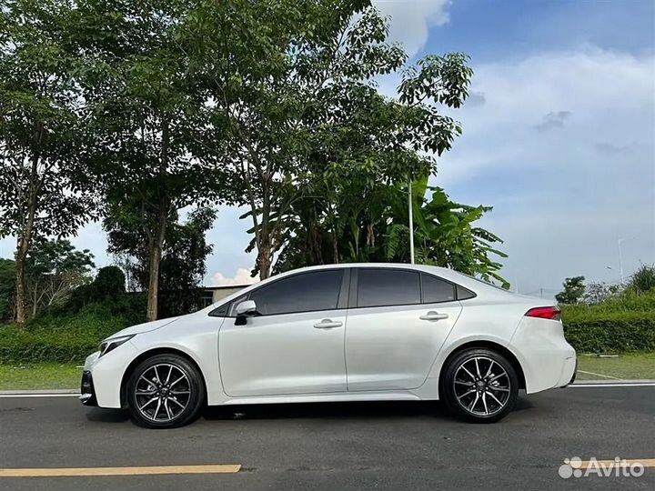 Toyota Corolla 1.8 CVT, 2021, 15 236 км