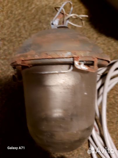 Светильники и плафоны