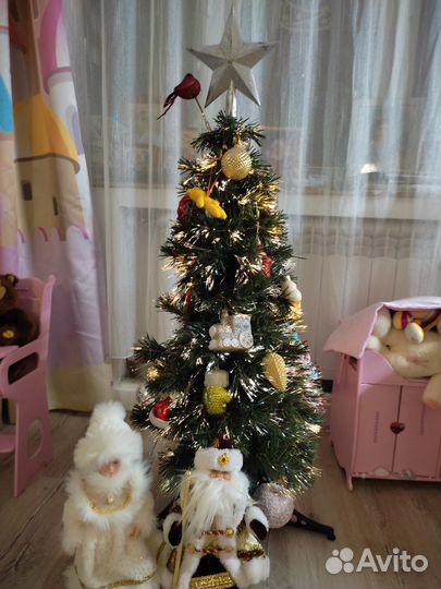 Ёлка искусственная с подсветкой