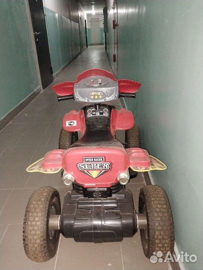 Детский квадроцикл на аккумуляторе