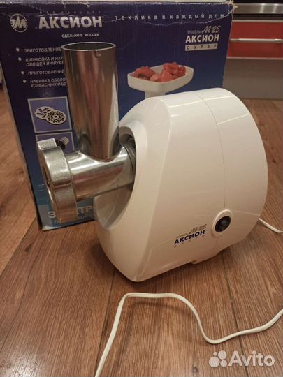Мясорубка Аксион М25