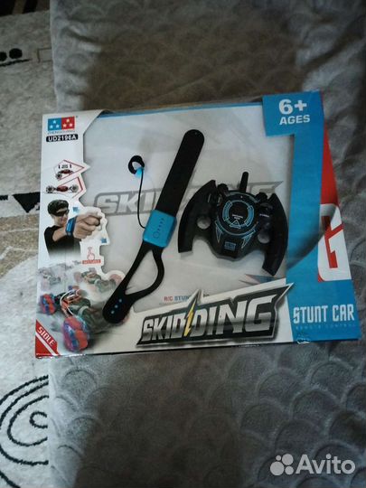 Машинка перевертыш на радиоуправлении