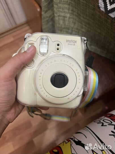 Плёночный фотоаппарат instax mini 8