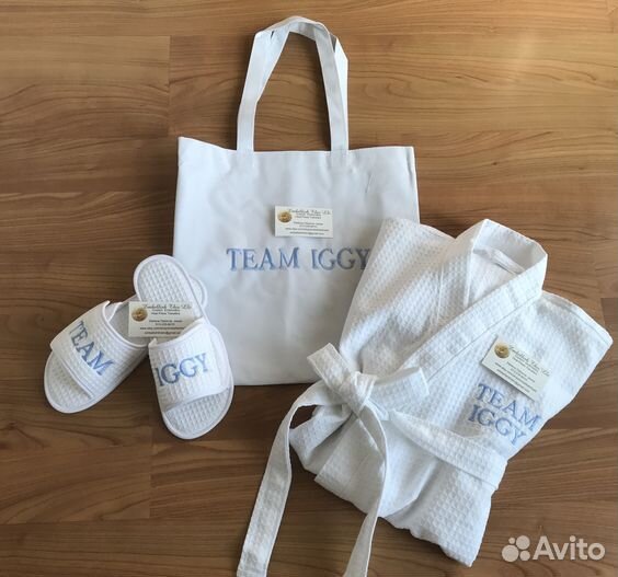 Халат с вышивкой