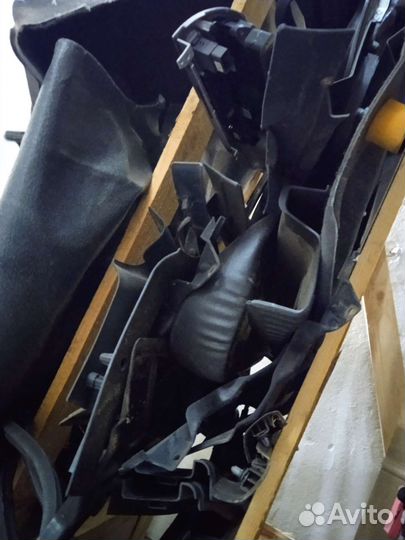 Пластик салона Volkswagen golf 3