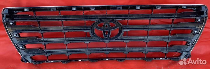 Решётка радиатора toyota land cruiser 200