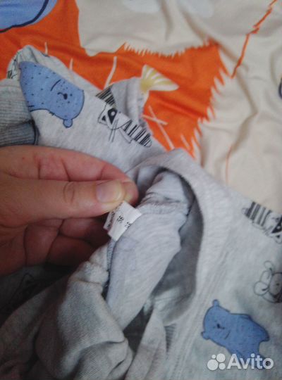 2 комбинезона 98