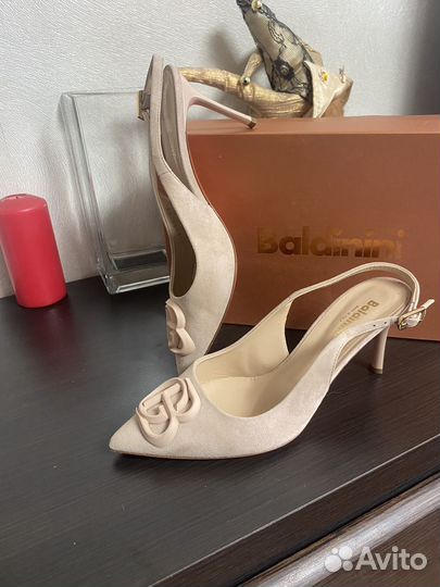 Босоножки baldinini 38