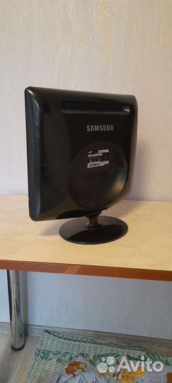 Монитор samsung