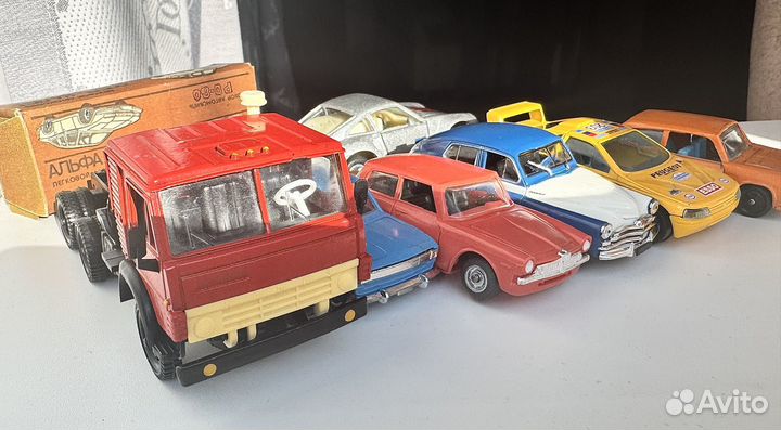 Модели машинок игрушки