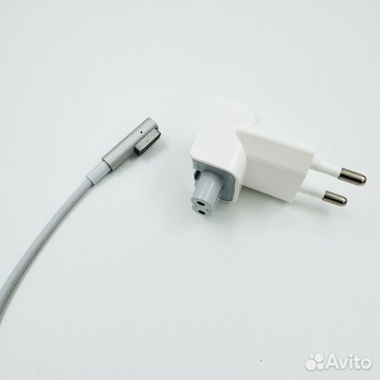 45W Magsafe Power Adapter Apple