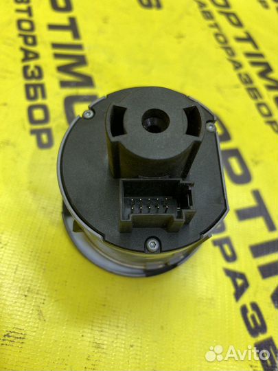 Блок управления светом Skoda Octavia A5 дубль