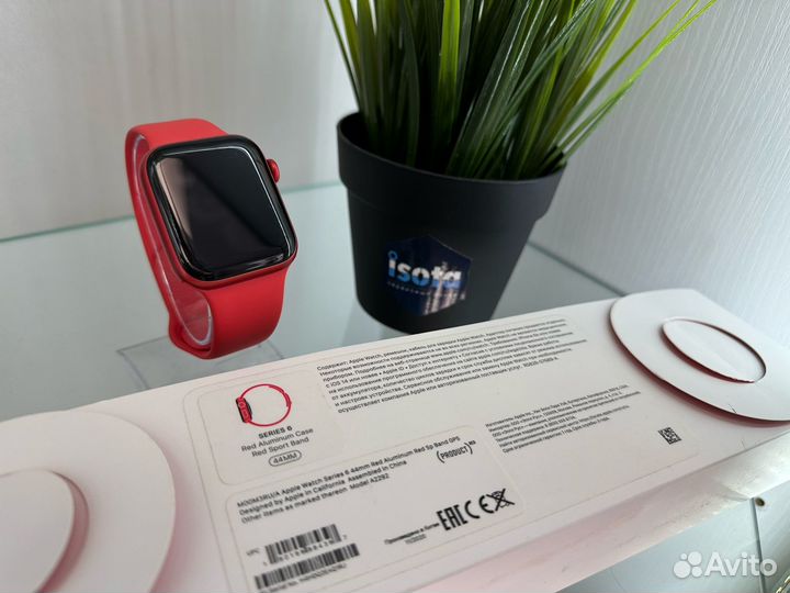 Apple Watch S6 44 Red