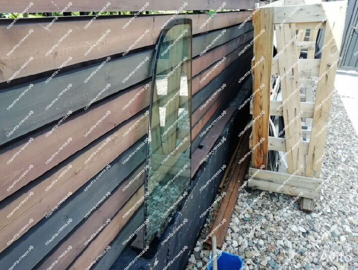 Стекло для мини-экскаватора Jcb 8018 cts