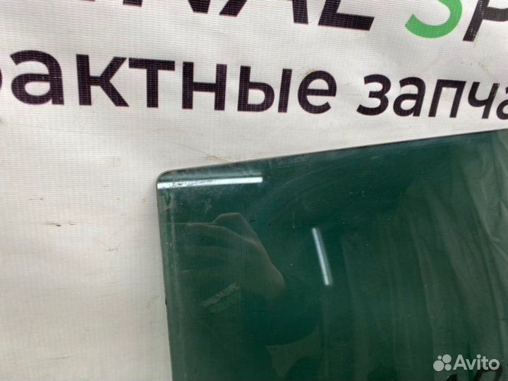 Стекло двери заднее правое Mazda Mpv LW5W GY-DE