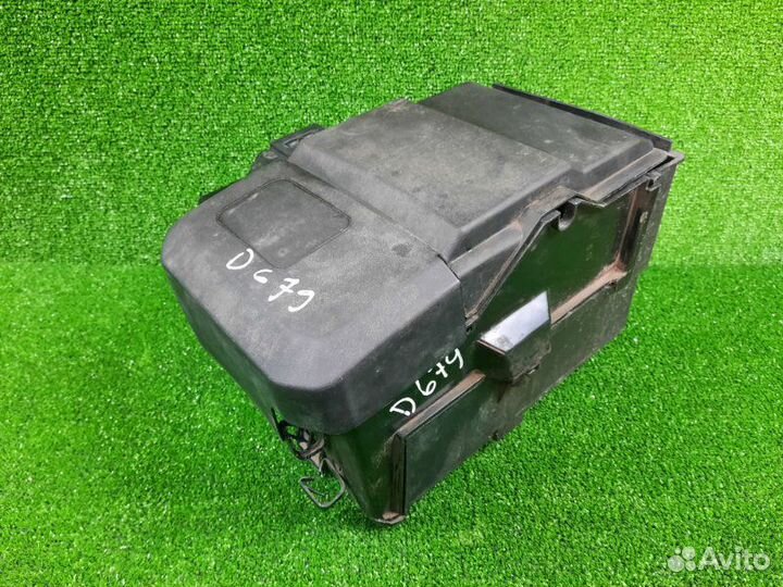 Крепление аккумулятора Ford Focus CB4 shda 2009