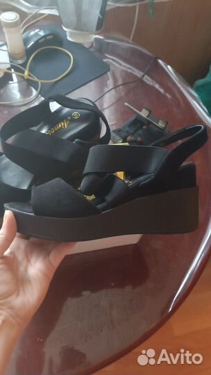 Босоножки женские 38 размер