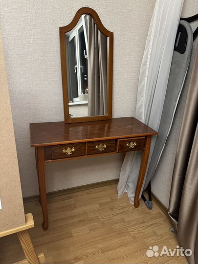 Туалетный столик с зеркалом раритет винтаж