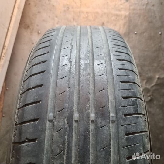 Yokohama BluEarth AE50 215/65 R17 99V