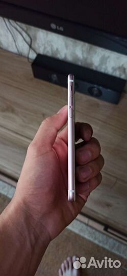 iPhone 6s на 64 GB