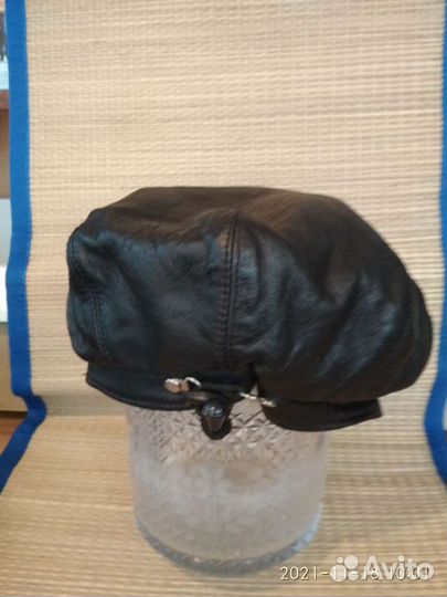 Берет женский кожаный