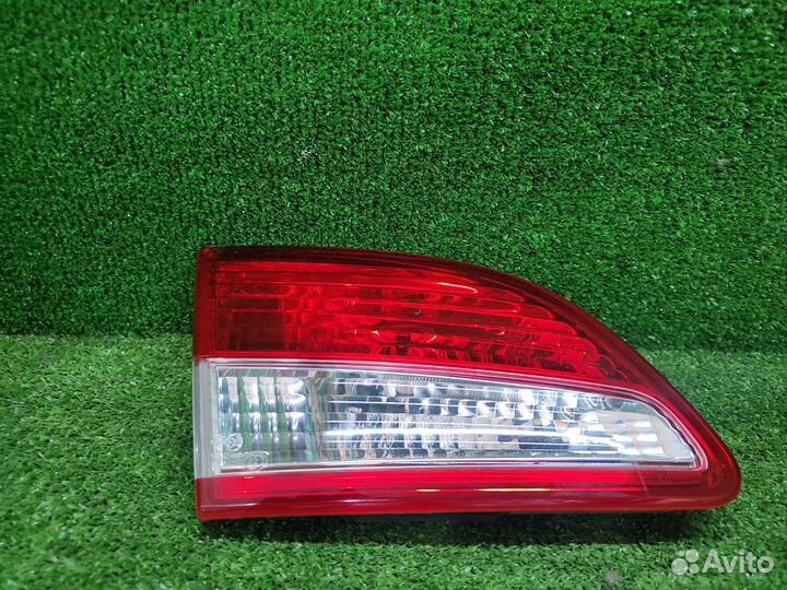 Фонарь Nissan Almera