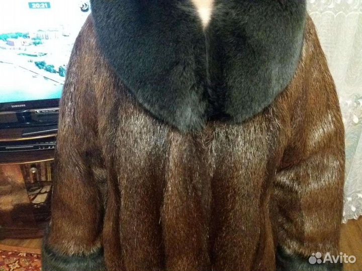 Шуба (нутрия+песец)
