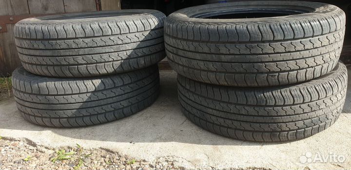 Matador MP 82 Conquerra 2 215/60 R17 96H